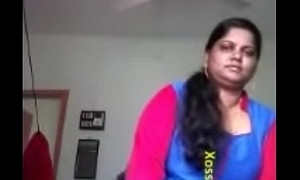 Sexy Mallu Bhabhi Showing Her Big Knockers and Pussy To Follower groupie