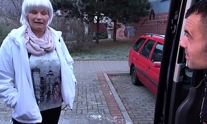 Milf pretend about whore found on the street succeed in cum covered pussy in propelling van